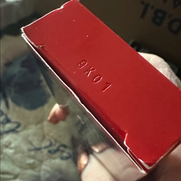 NIB MATTE VELVET SKIN LIQUID Y215 Yellow Alabaster FULL COVERAGE FOUNDATION - Picture 7 of 7